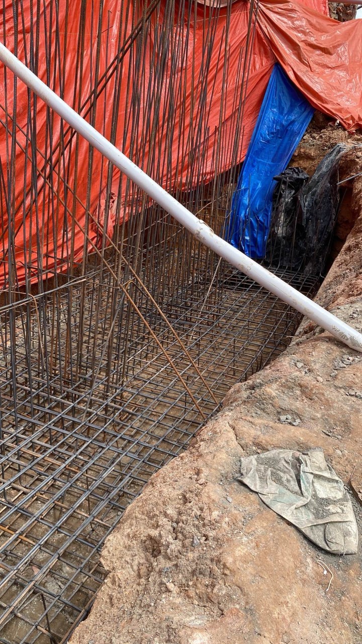Steel reinforcement prepared for a foundation